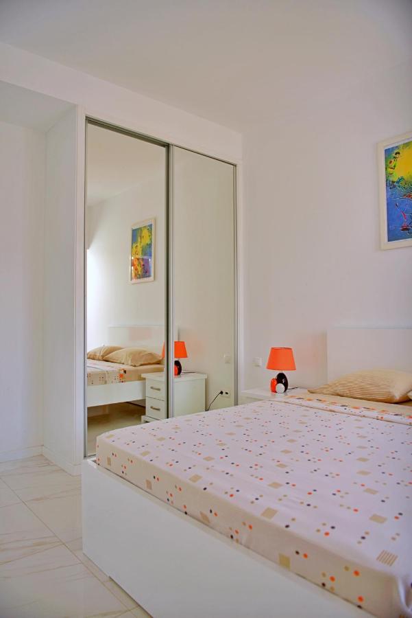 Duarte Apartments - Laginha ミンデロ エクステリア 写真